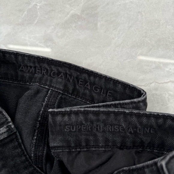 Women’s American Eagle Super Hi Rise A-Line Button Up Black Denim Skirt Size 8 - Picture 13 of 15